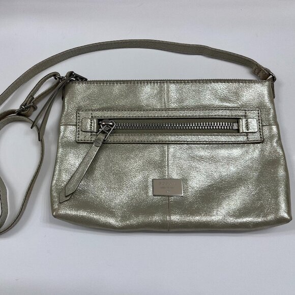 Fossil Gold Metallic Soft Zip Leather Crossbody - EUC - Picture 6 of 12